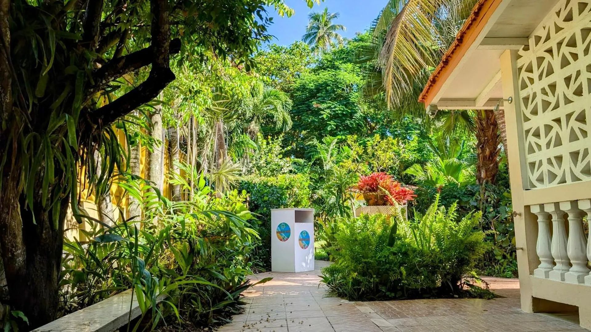 Yukayeke Playa Resort San Juan