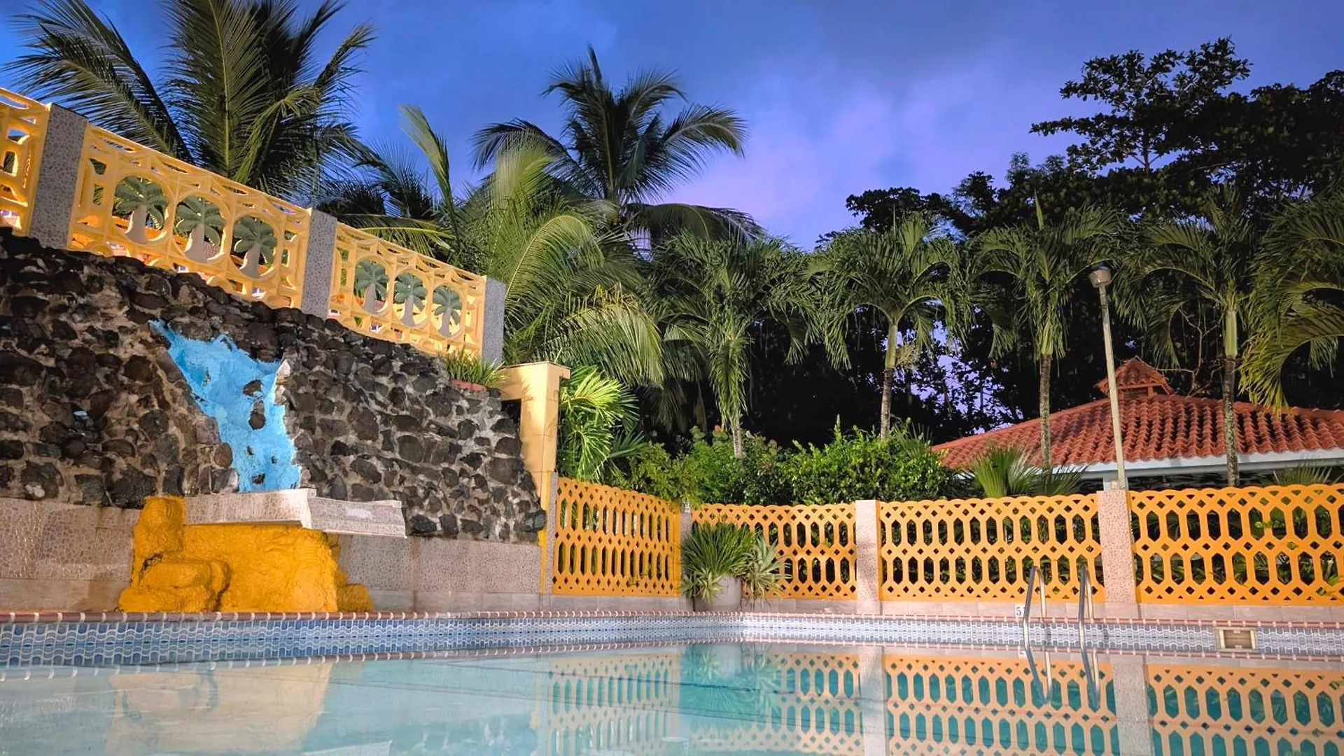 Yukayeke Playa Resort San Juan